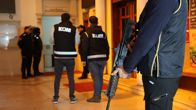 Adana Büyükşehir Belediyesi'ne rüşvet operasyonu: Üst düzey isimler gözaltında