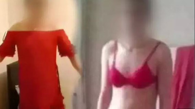 Taciz skandalına ilginç çözüm: Kadın elbiseleri giydirip önce oynattılar sonra dövdüler