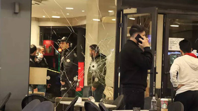 Adana'da Starbucks'a pompalı tüfekle saldırı: Defalarca ateş edildi!