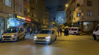 Bağcılar’da 2 şahıs, girdikleri manavda tartıştıkları 2 kişiyi silahla vurdu