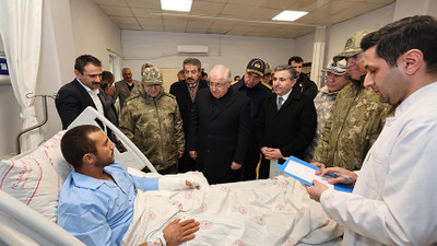 Bakan Güler'den, Şırnak’ta tedavi gören yaralı askerlere ziyaret