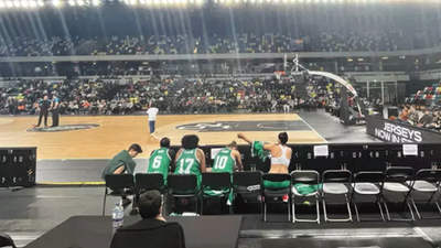 Basketbol maçında utandıran anlar! Bursa Uludağ Kadın Basketbol Takımı sahaya 5 kişi çıktı