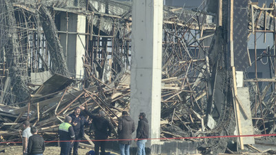 Fabrika inşaatı çöktü, 6 işçi yaralandı