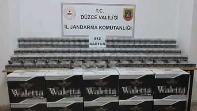 Düzce'de yol kontrolünde durdurulan araçtan çıkanlar herkesi şoke etti