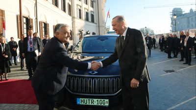 Macaristan Başbakanı Orban'dan güldüren paylaşım: 1 beygir verdim 435 beygir aldım
