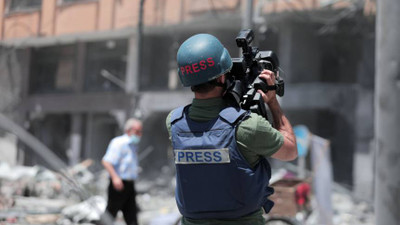 İsrail'in hava saldırısında Gazze'de 2 kadın gazeteci daha öldürüldü