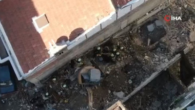 Yıkım esnasında göçük meydana geldi: Göçük altında kalanlar var