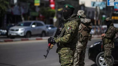 İsrail ordusu, Gazze'de emniyet aracını hedef aldı: 7 polisi öldürüldü