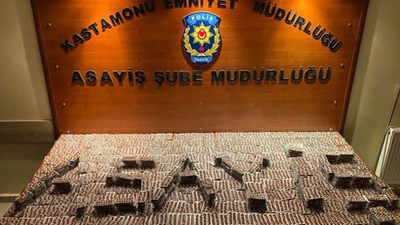 Kastamonu'da bir araçta 1,5 milyon liralık sentetik ecza hapı ele geçirildi