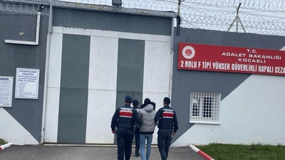 Kocaeli'de jandarmadan terör operasyonu