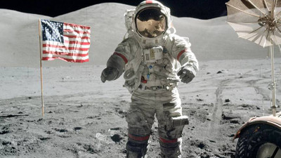 ABD, 2025'te Ay'a gönderilecek astronotlardan birinin başka ülkeden olacağını açıkladı