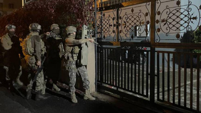 Antalya'da eş zamanlı narkotik operasyonu başlatıldı: Çok sayıda polis katıldı