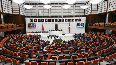 TBMM'de yılın son mesaisi: Çalışan emekliye 5 bin TL ikramiye