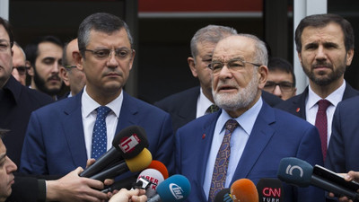 Karamollaoğlu'dan Özel'e "grup" teşekkürü