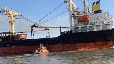 Tuna Nehri'nde gemi mayına çarptı! İlk açıklama geldi