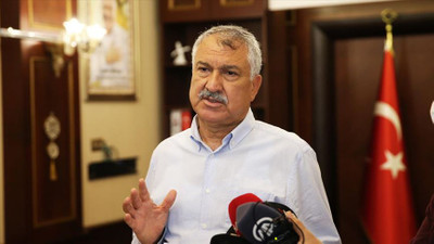 Rüşvet operasyonun ardından Karalar'dan ilk açıklama: Herkesi belediyenin önüne davet ediyorum
