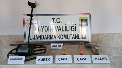 Tarihi eser bulmak için izinsiz kazı yaparken jandarmanın ağına takıldılar