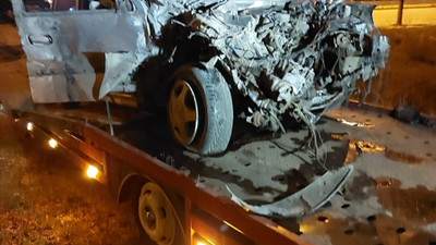Afyonkarahisar'da gasbettikleri otomobilin traktöre çarpması sonucu 4 şüpheli yaralandı