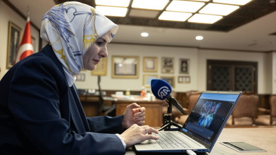 Aile ve Sosyal Hizmetler Bakanı Mahinur Özdemir Göktaş, AA'nın "Yılın Kareleri" oylamasına katıldı
