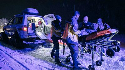 Bolu'da 72 yaşındaki tansiyon hastasına paletli ambulansla ulaşıldı