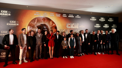 Cem Karaca’nın Gözyaşları filminin gala gösterimine ünlü isimler katıldı