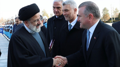 Cumhurbaşkanı Erdoğan, İran Cumhurbaşkanı Reisi'yi resmi törenle karşıladı