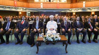 Diyanet İşleri Başkanı Erbaş, Eğitim Görevlileri Değerlendirme Toplantısı'nda konuştu: