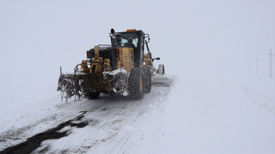 Erzurum, Ağrı, Iğdır ve Kars'ta 273 yerleşim yerine ulaşım sağlanamıyor