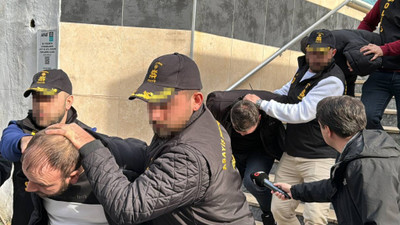 Esenyurt'ta bankadan para çeken kişinin 482 bin lirasını gasbeden 4 zanlı tutuklandı