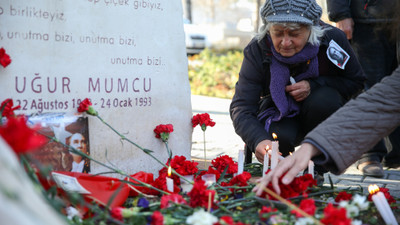 Gazeteci yazar Uğur Mumcu, ölümünün 31. yılında mezarı başında anıldı
