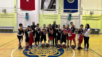 TÖSEV'den Down Sendromlu Basketbol Milli Takımı'na ziyaret