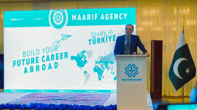 Türk üniversiteleri, Pakistan'daki eğitim fuarında öğrencilerle buluştu