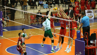 Voleybol: AXA Sigorta Efeler Ligi