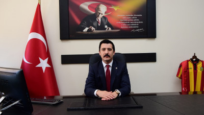 İmam şehitler ile ilgili kısmı hutbeden çıkarınca Kaymakam gerekli müdahaleyi anında yaptı!