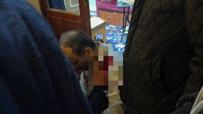 Fatih Camisi'nde namaz sonrası imama bıçaklı saldırı!