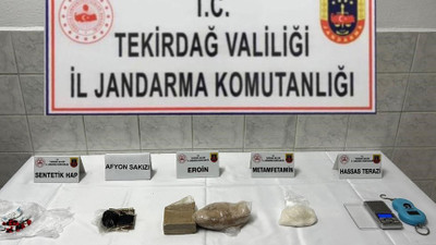 Evinden çeşit çeşit uyuşturucu çıktı