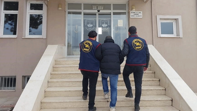 25 yıl kesinleşmiş hapis cezası bulunan cinayet zanlısı daha fazla kaçamadı