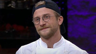 MasterChef finalinde Esra kazandı Tahsin bayıldı! Sosyal medya yıkıldı