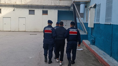 14 ayrı suçtan aranan firarinin adresine jandarma baskını