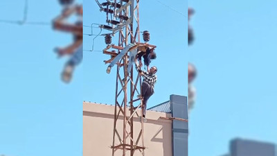 17 yaşındaki genç elektrik direğine tırmandı ve akıma kapıldı, ağır yaralı