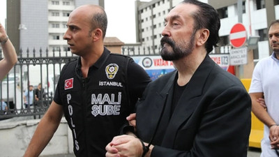 'Kedicikler' Adnan Oktar'ın fotoğrafını internete sızdırdı