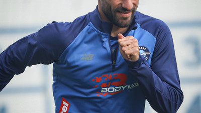 Adana Demirspor'da yeni transferler ilk antrenmanlarına çıktı