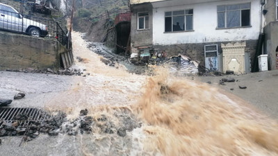 Artvin'de heyelan riski nedeniyle 3 bina boşaltıldı