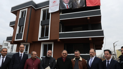 Bakan Özhaseki, Adıyaman'da "Yerinde Dönüşüm Projesi"yle yapılan evi ziyaret etti: