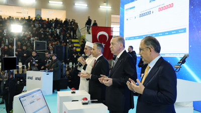 Cumhurbaşkanı Erdoğan, Şanlıurfa Deprem Konutları Kura ve Teslim Töreni'nde konuştu: (1)