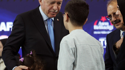 Cumhurbaşkanı Erdoğan:"Adıyaman'a savunma sanayi şirketlerimizin ortaklığıyla, TUSAŞ koordinasyonunda laboratuvar, test altyapısı, kablo, konnektör, kablaj üretim tesisi kuruyoruz"