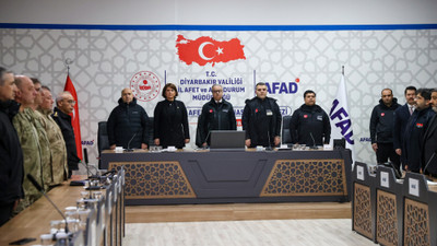 Diyarbakır'da 6 Şubat depremlerinin yıl dönümünde anma programı yapıldı