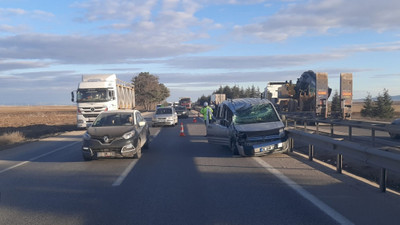 Eskişehir'de tankerle çarpışan hafif ticari araçtaki kadın öldü, eşi yaralandı