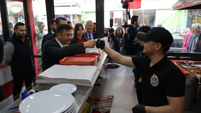 İzmir Büyükşehir Belediye Başkan adayı Dağ, Kemalpaşa'da fabrika ve esnaf ziyareti yaptı