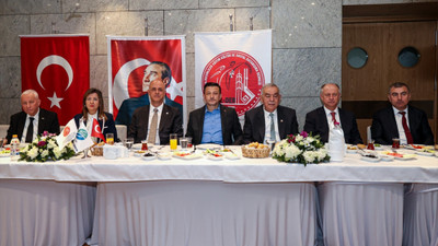 İzmir'de AK Parti ve İYİ Partinin adayları kentsel dönüşüm yaklaşımlarını anlattı